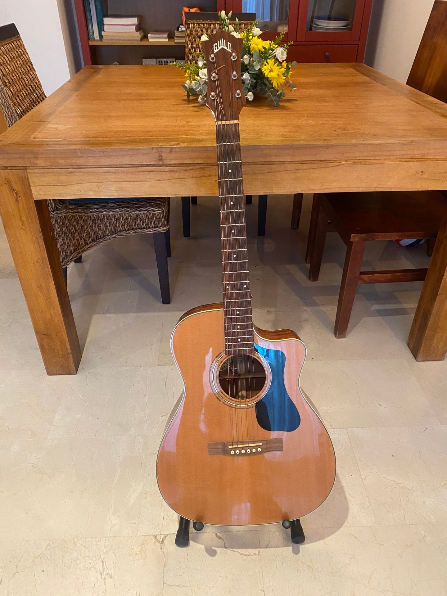 Guild GAD F-130RCE Guitarra Electroacústica